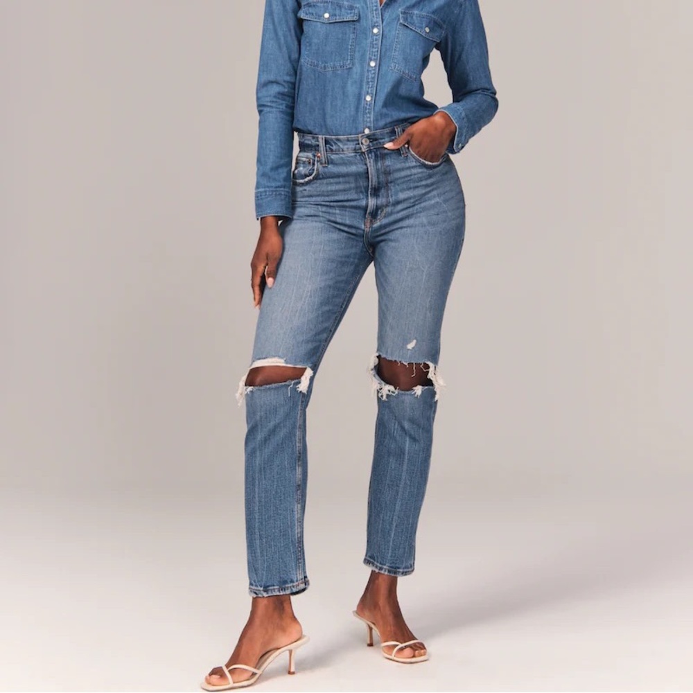 Abercrombie & Fitch The Ankle Straight Ultra High Rise Curve Love Jeans